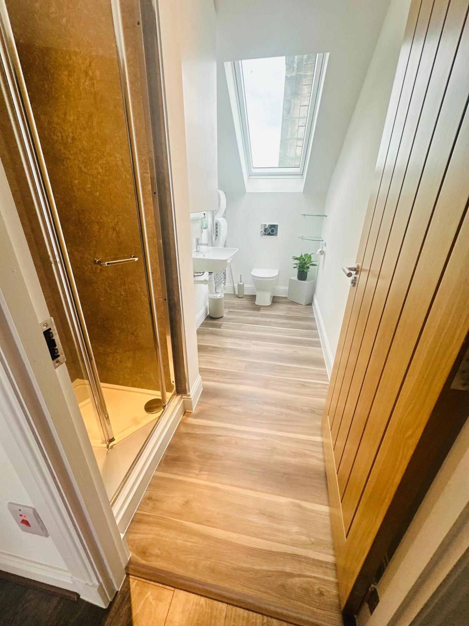 Barnet House Serviced Apartments Dunfermline Ngoại thất bức ảnh