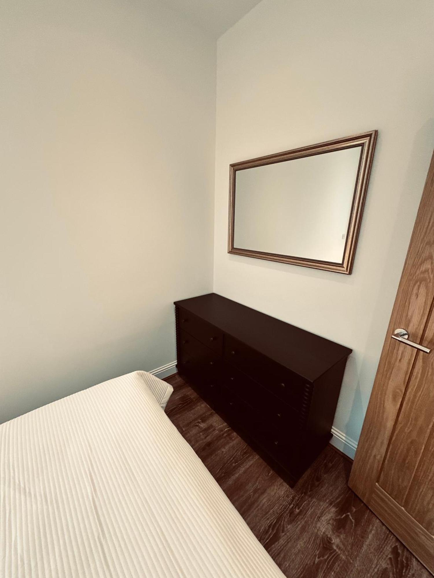 Barnet House Serviced Apartments Dunfermline Ngoại thất bức ảnh